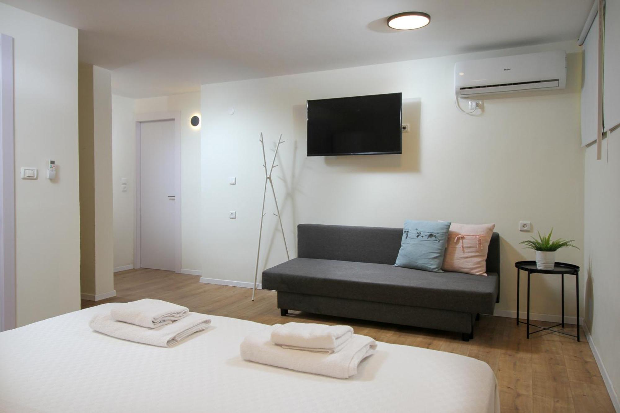 Villa Ono - At Bar Ilan University And Sheba Hospital Qiryat Ono Room photo
